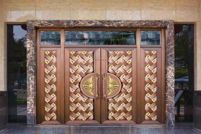 選購與保養(yǎng)別墅銅門的相關(guān)注意事項