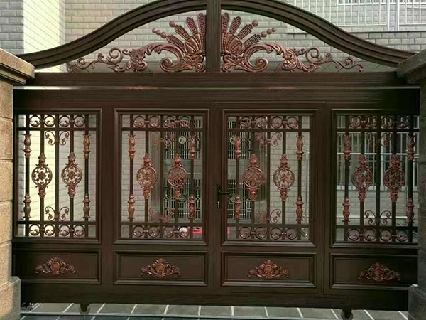 濟南鋁藝大門安裝案例 濟南鋁藝大門安裝案例