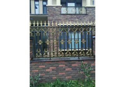 領秀城鋁藝柵欄安裝