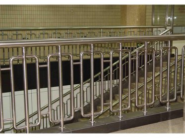 安裝鋁藝護欄應注意的4個方面