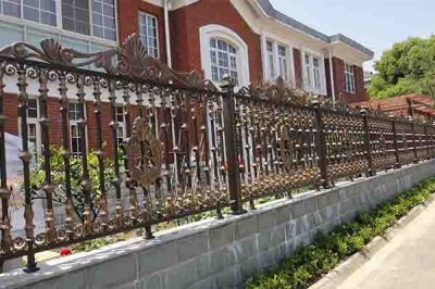 鋁藝護(hù)欄制作工藝是什么？防銹處理怎樣進(jìn)行？