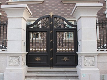 鋁藝護欄安裝中有哪些需要注意的事項？用途有哪些？